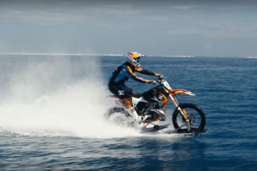 moto surfer